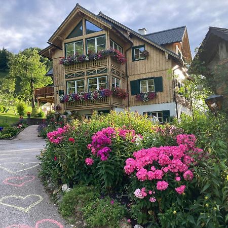 S'Rastl Direkt Mit Bergpanorama Apartman Grundlsee Kültér fotó